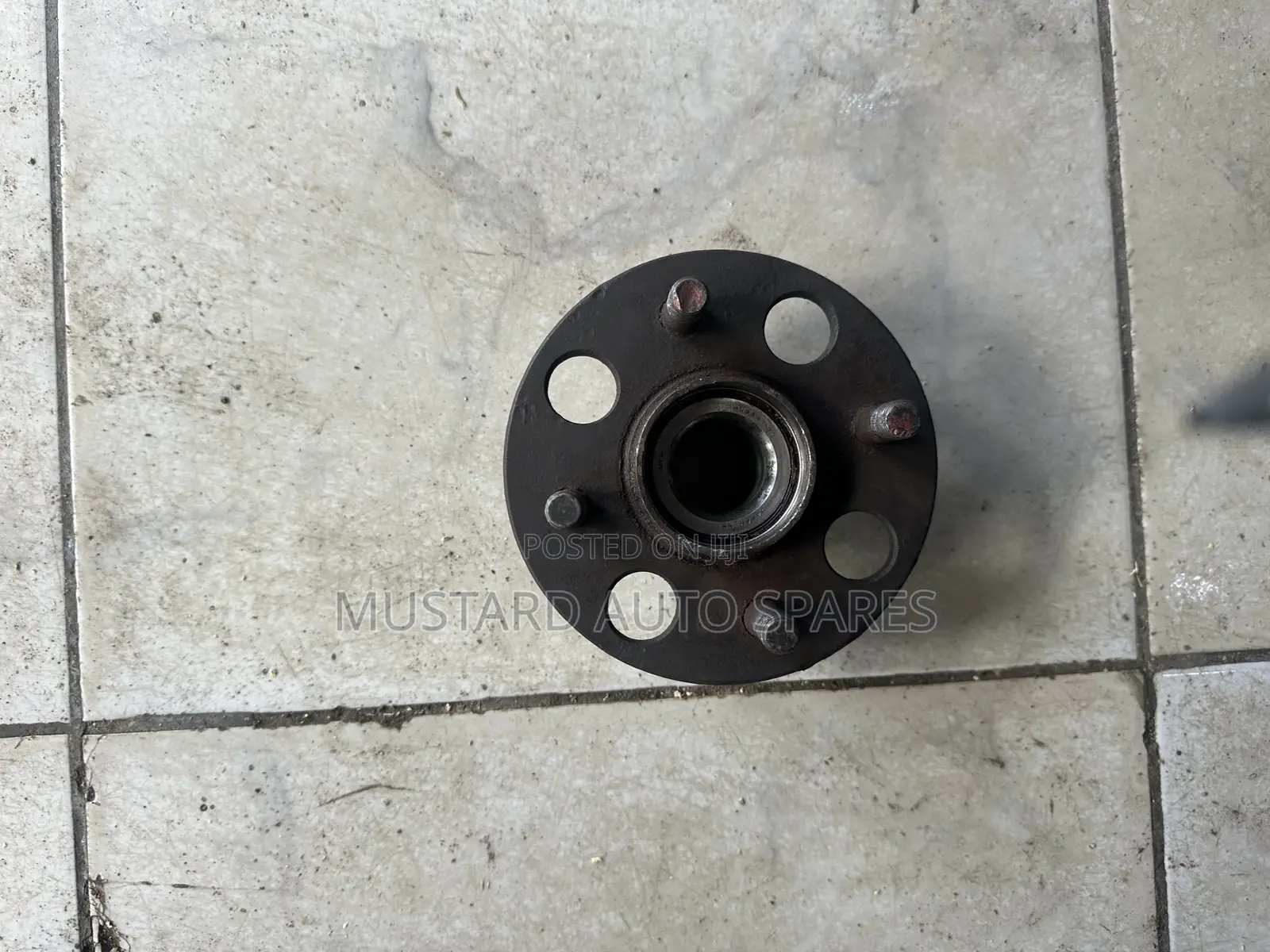 Rear Hubs Nze, Vitz, Belta, Fielder
