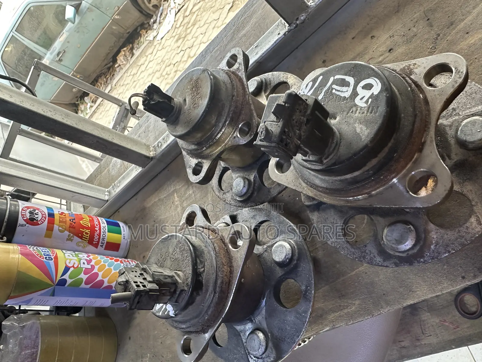 Rear Hubs Nze, Vitz, Belta, Fielder