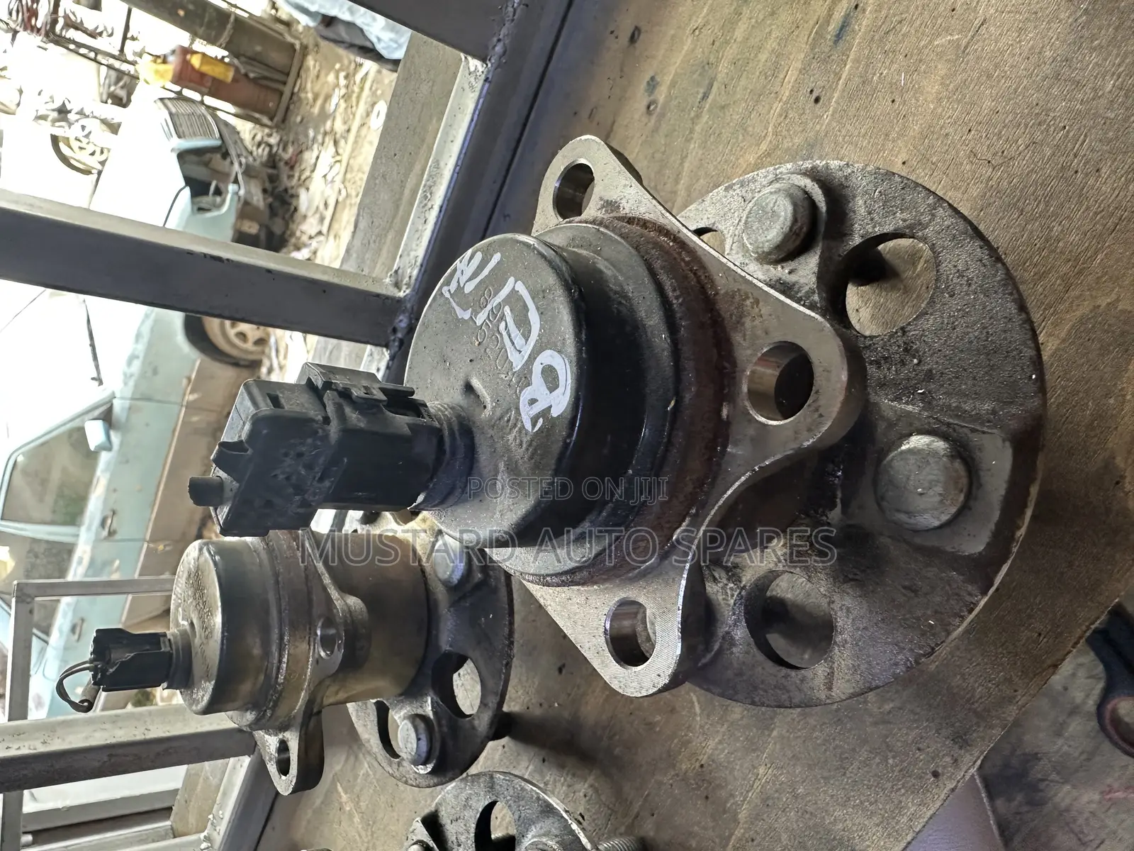 Rear Hubs Nze, Vitz, Belta, Fielder