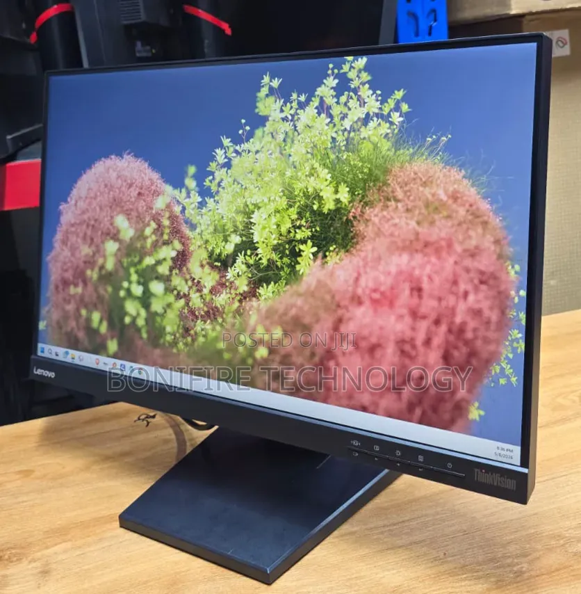 Lenovo Thinkvision T23i-10 23.8 Inch 
1080p FHD Hdmi,Vga,Display Port