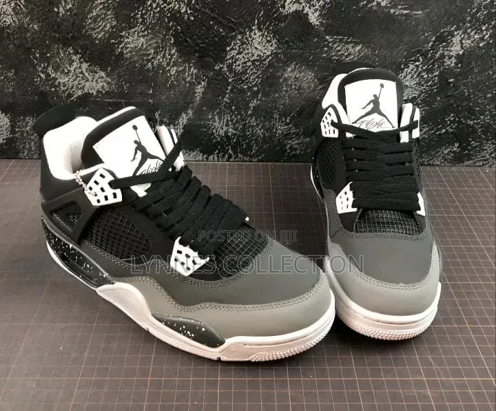 Air Jordan 4 Fear Pack Sneakers