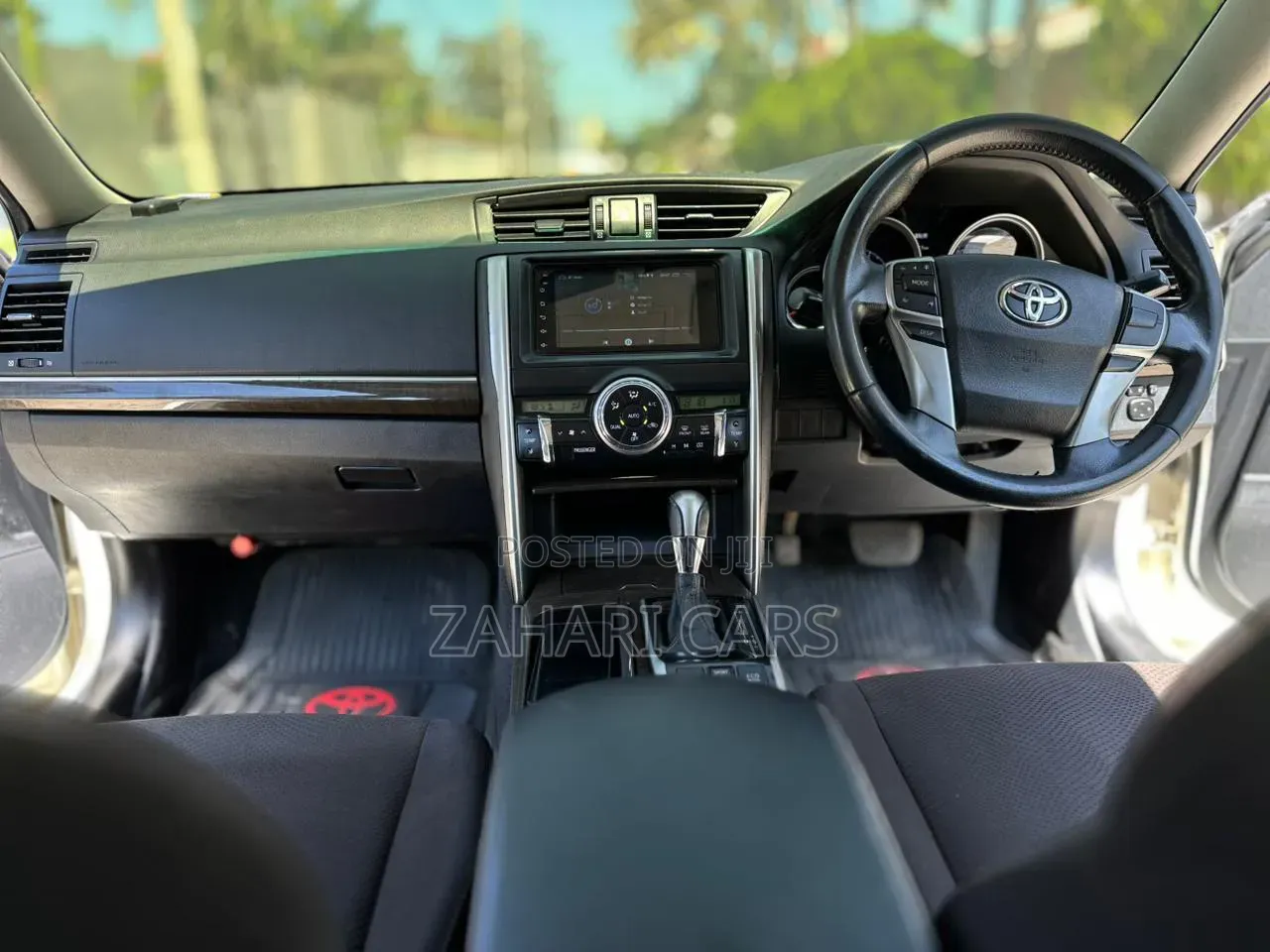 Toyota Mark X 2014 White