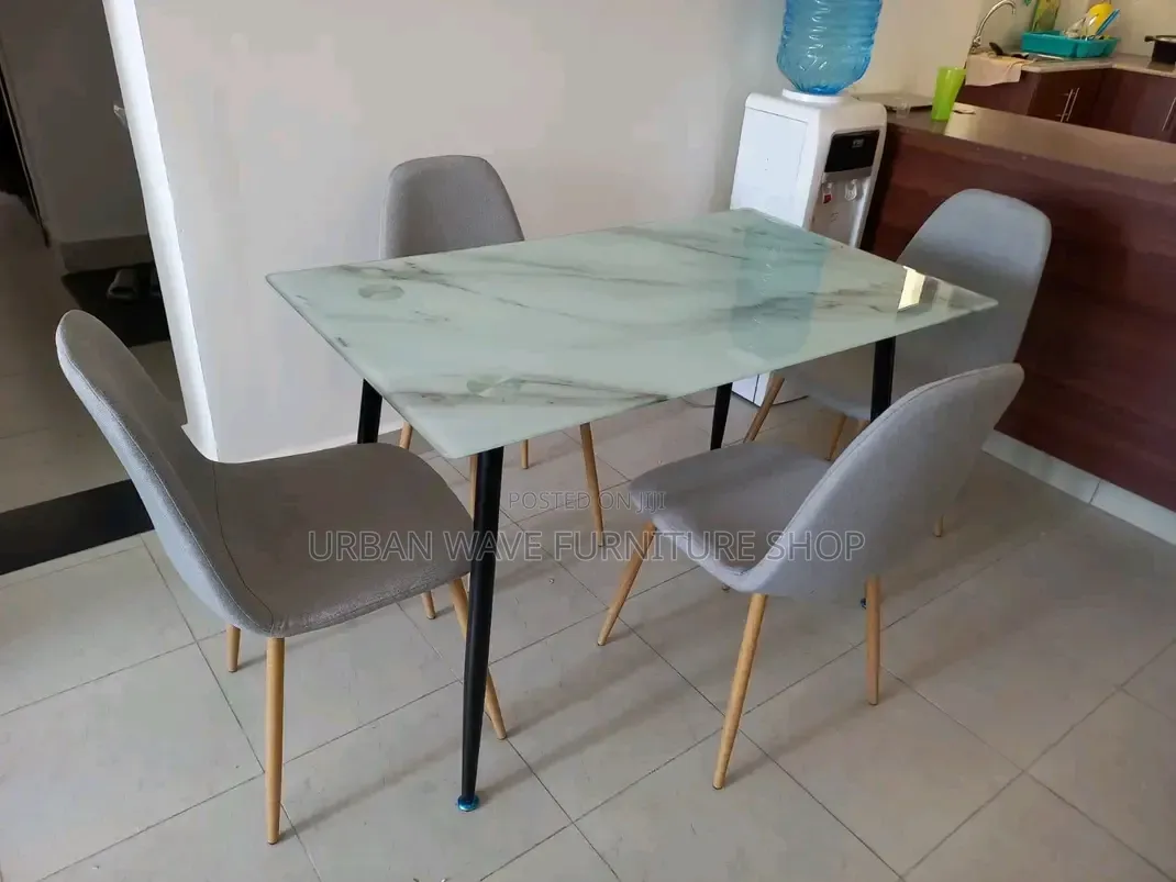 Non Adjustable Home Dining