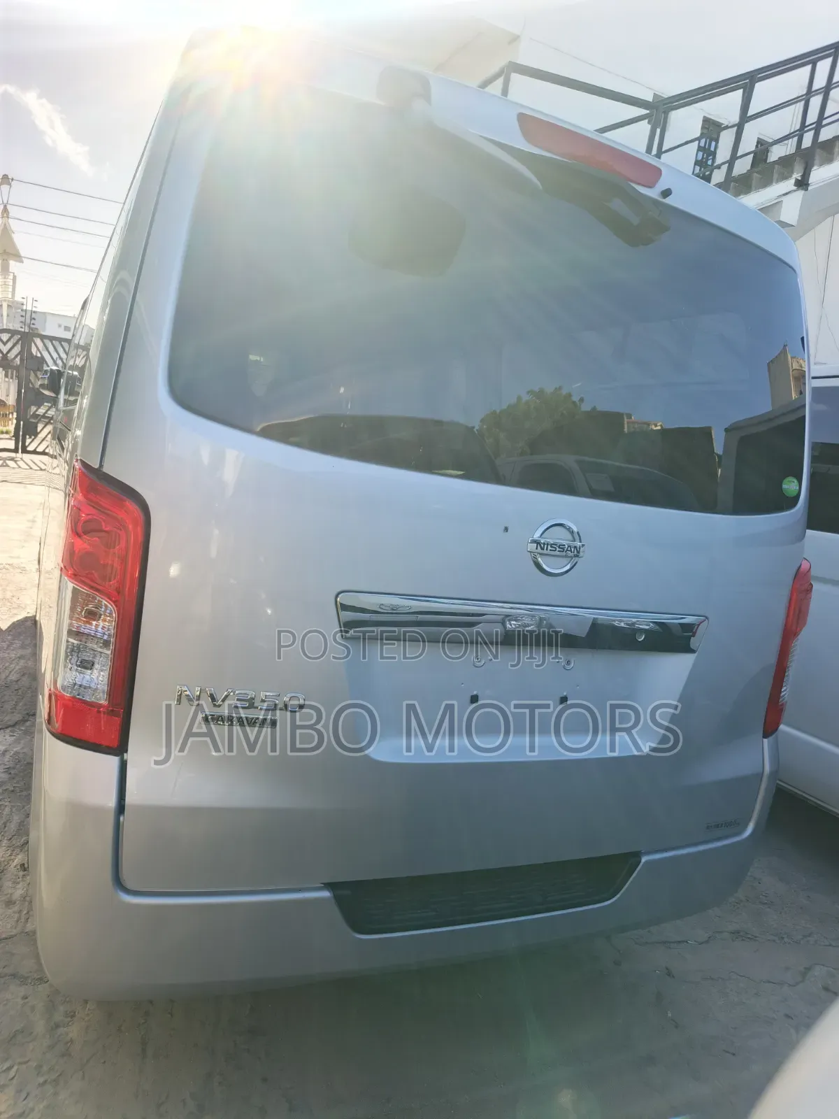 Nissan Caravan (Urvan) 2020 Silver