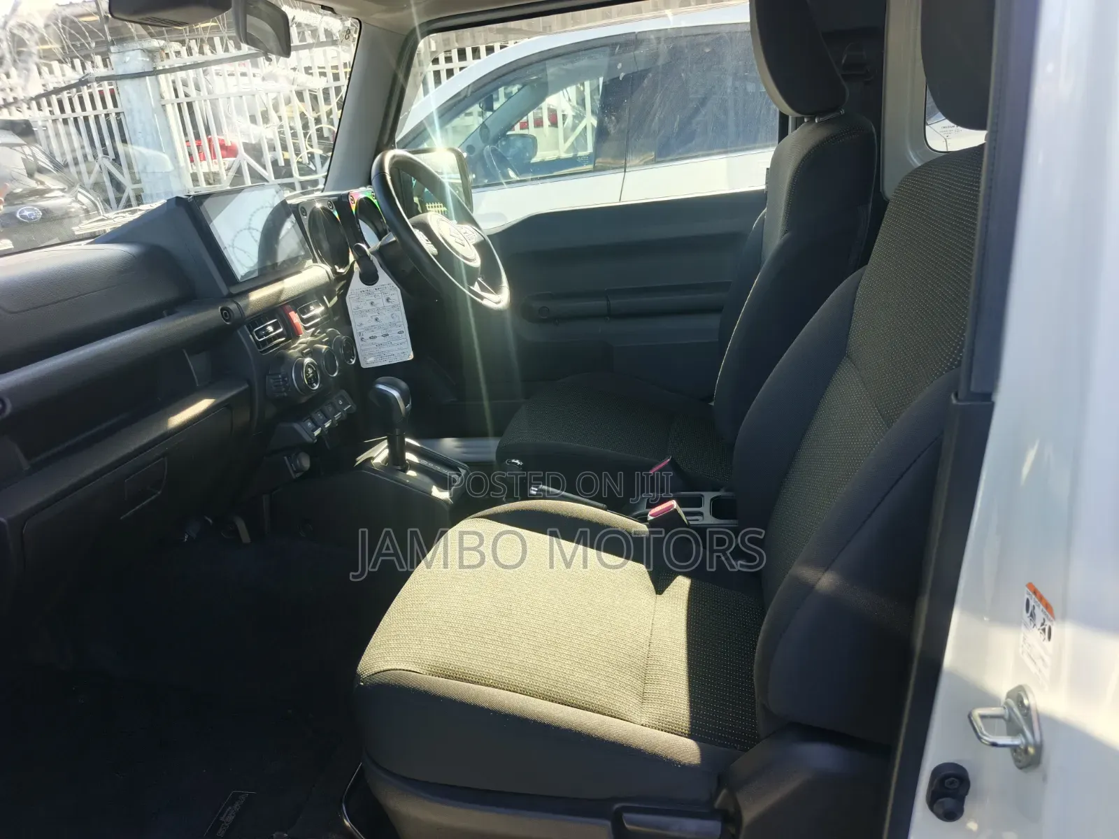Suzuki Jimny 2021 White