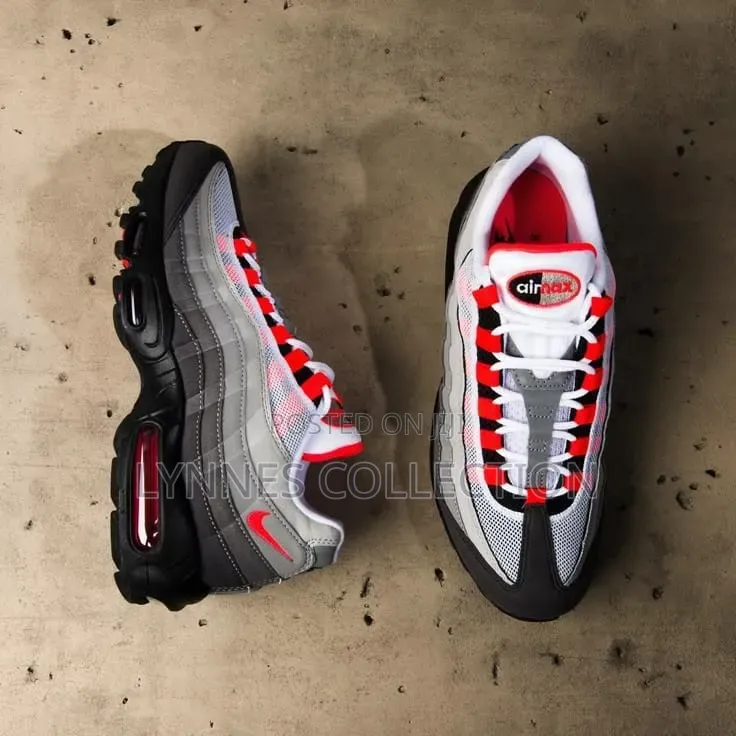 Nike Air Max 97 Sneakers - Stylish Everyday Streetwear/Red/White