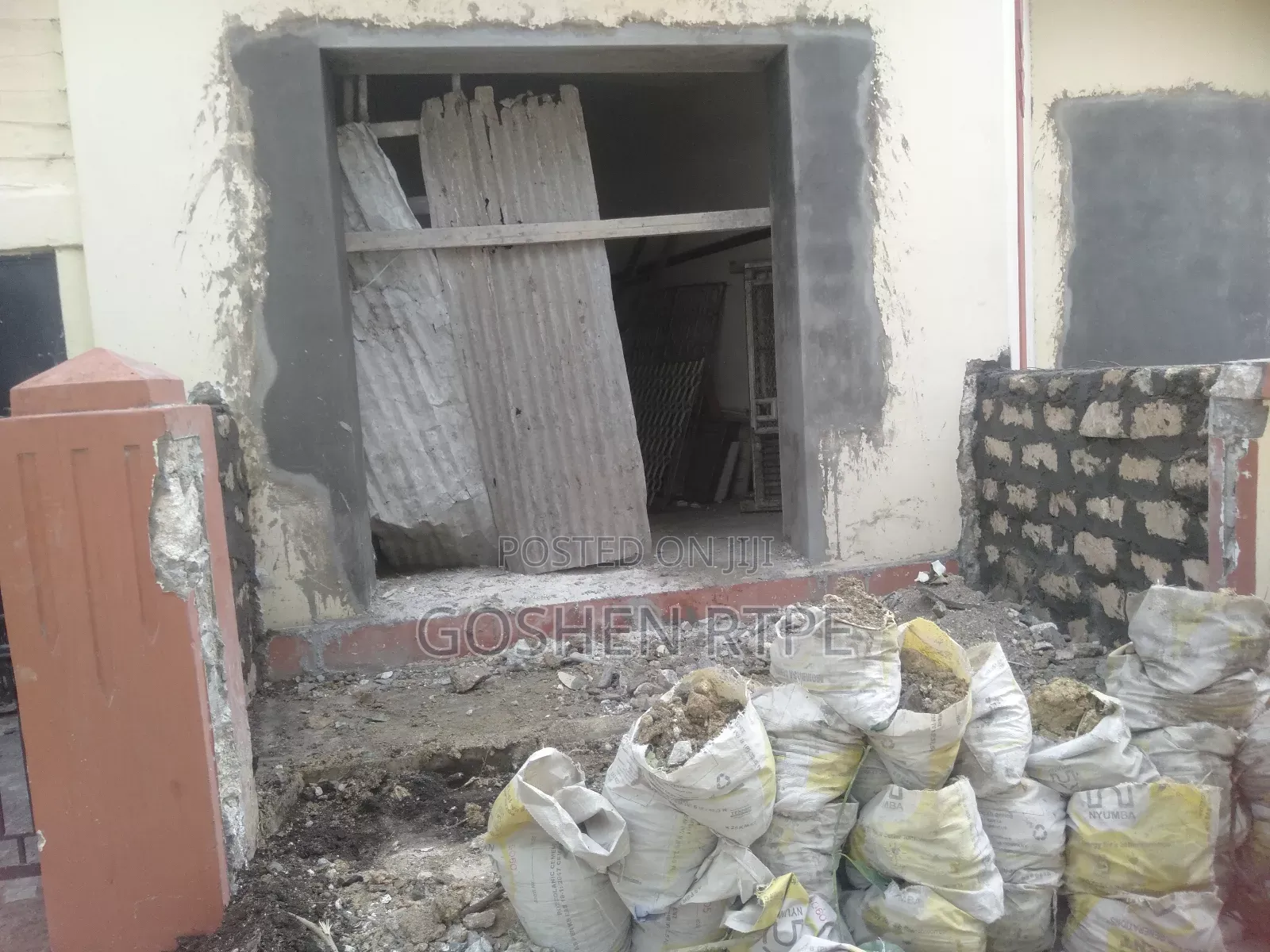 Prime 2-in-1 Huge Shop at to Let at Ganjoni Mombasa City (Island)