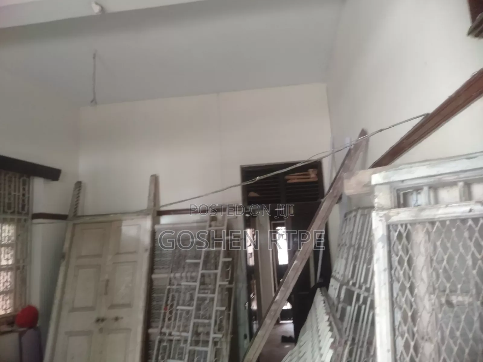 Prime 2-in-1 Huge Shop at to Let at Ganjoni Mombasa City (Island)