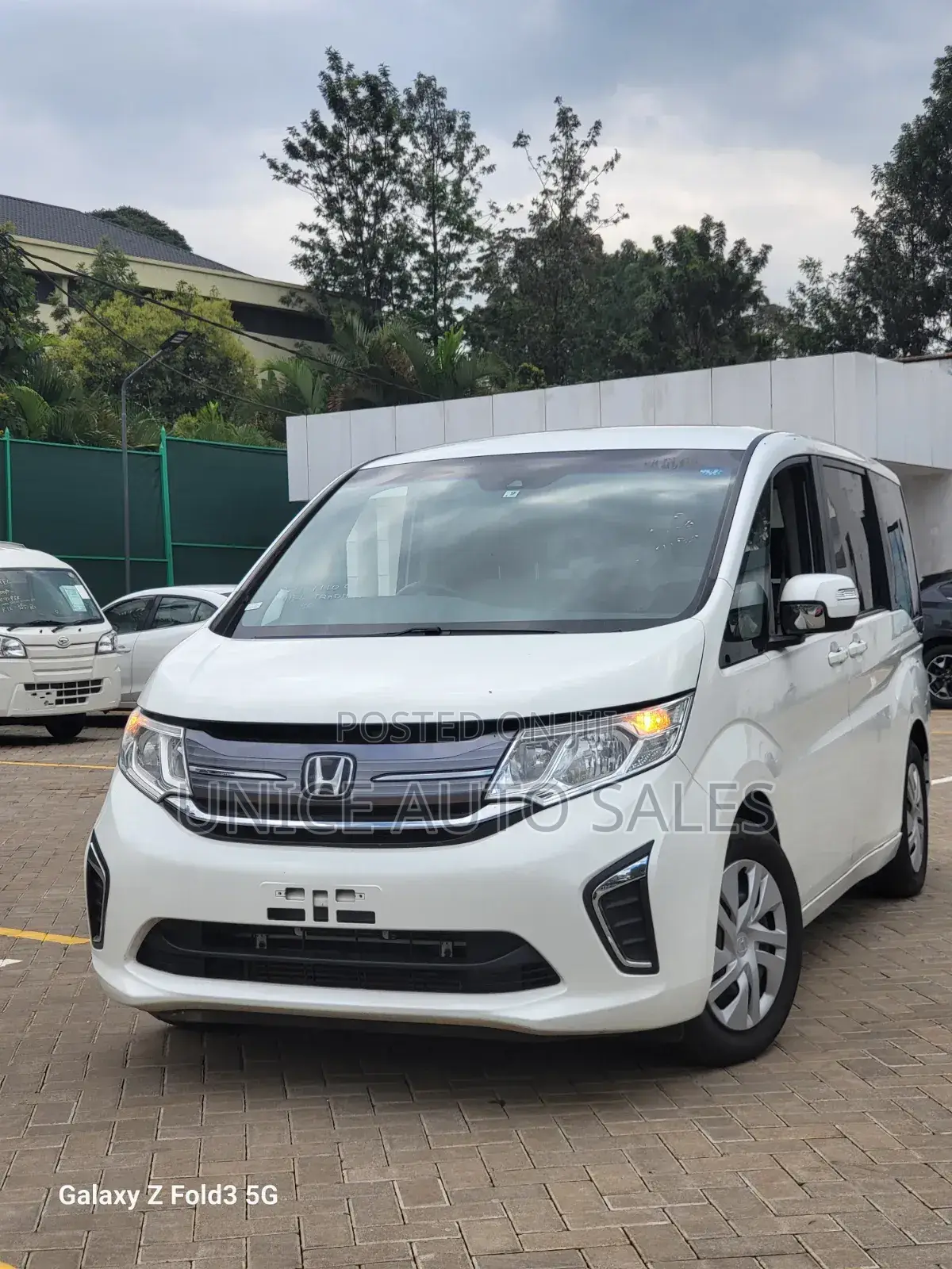 Honda Stepwgn 2017 White