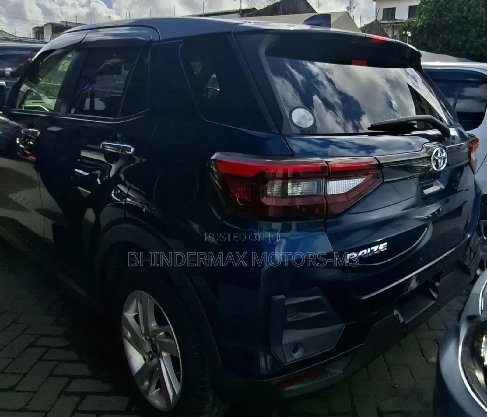 Toyota Raize 2019 Blue