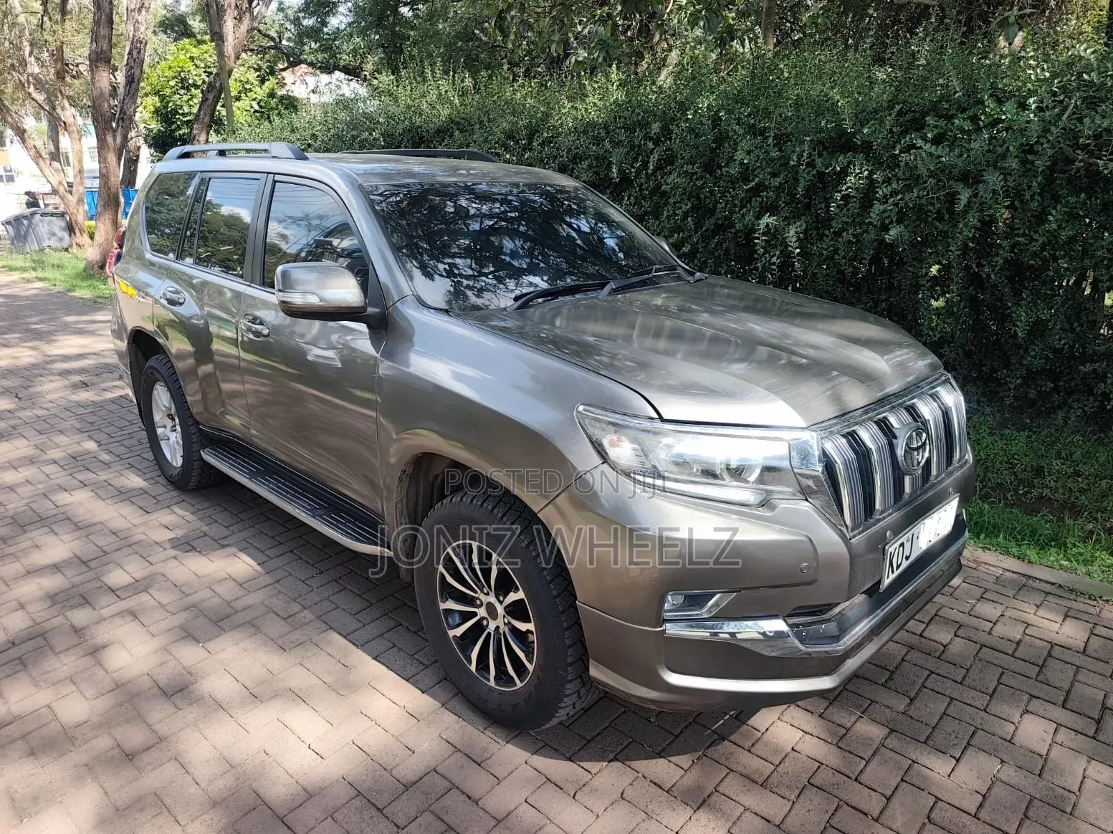 Toyota Land Cruiser Prado 3.0 TD 2010 Gold