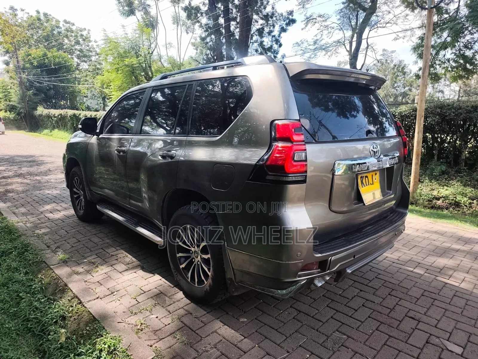 Toyota Land Cruiser Prado 3.0 TD 2010 Gold
