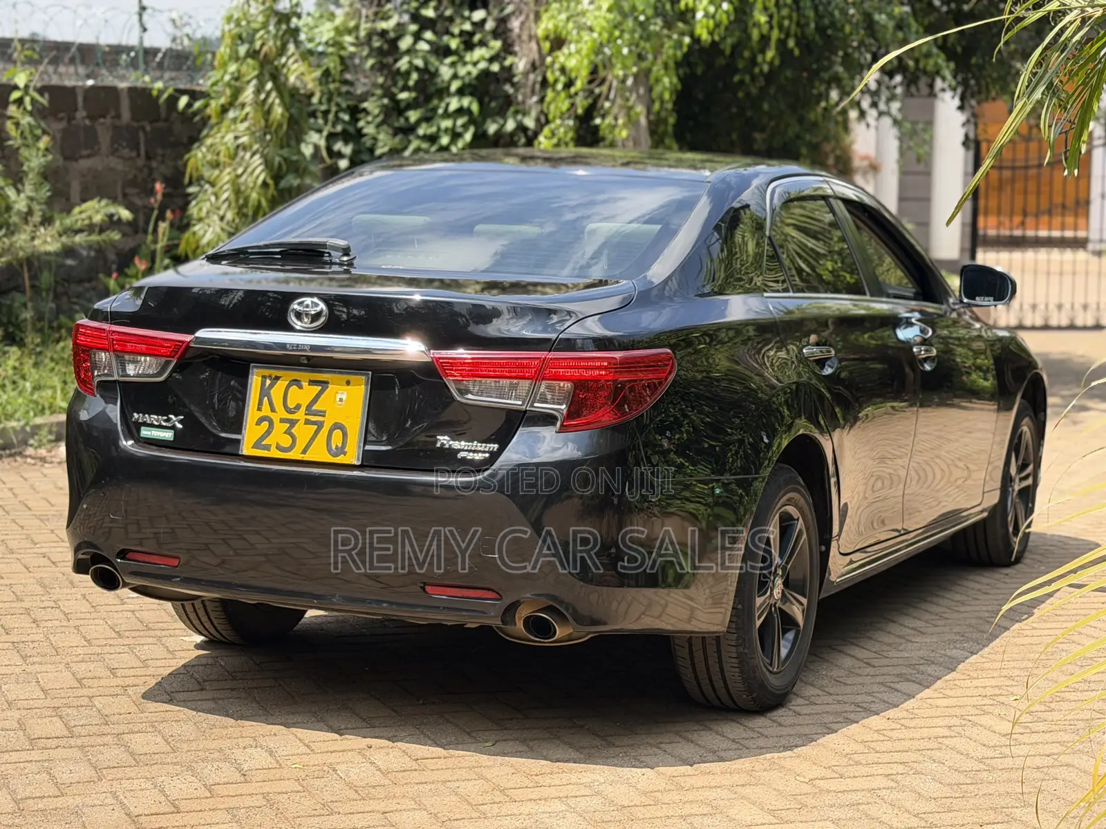 Toyota Mark X 2.5 AWD 2013 Black