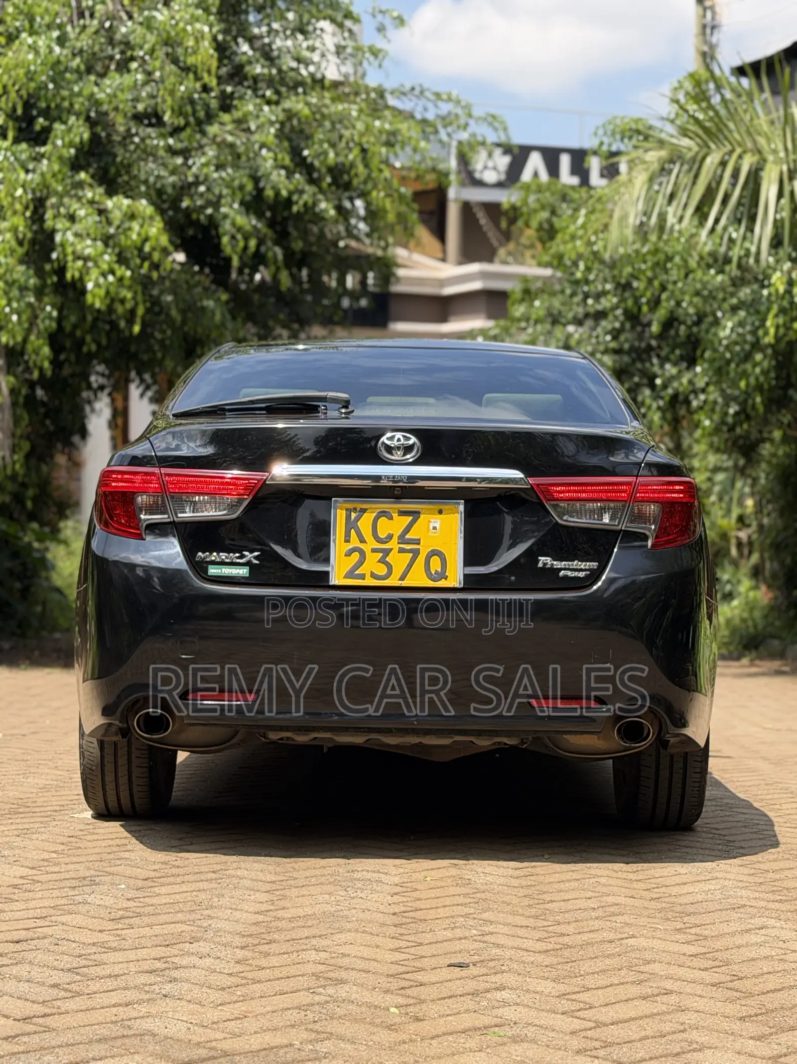 Toyota Mark X 2.5 AWD 2013 Black