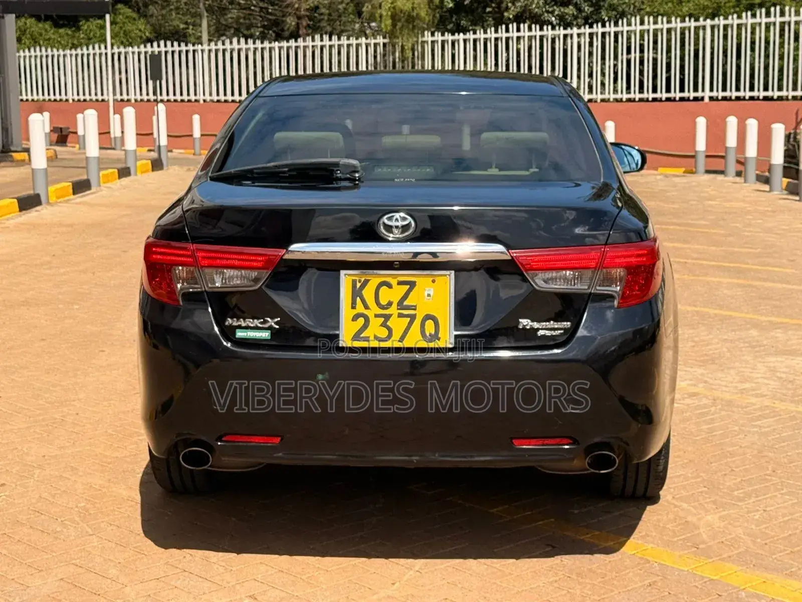 Toyota Mark X 2013 Black