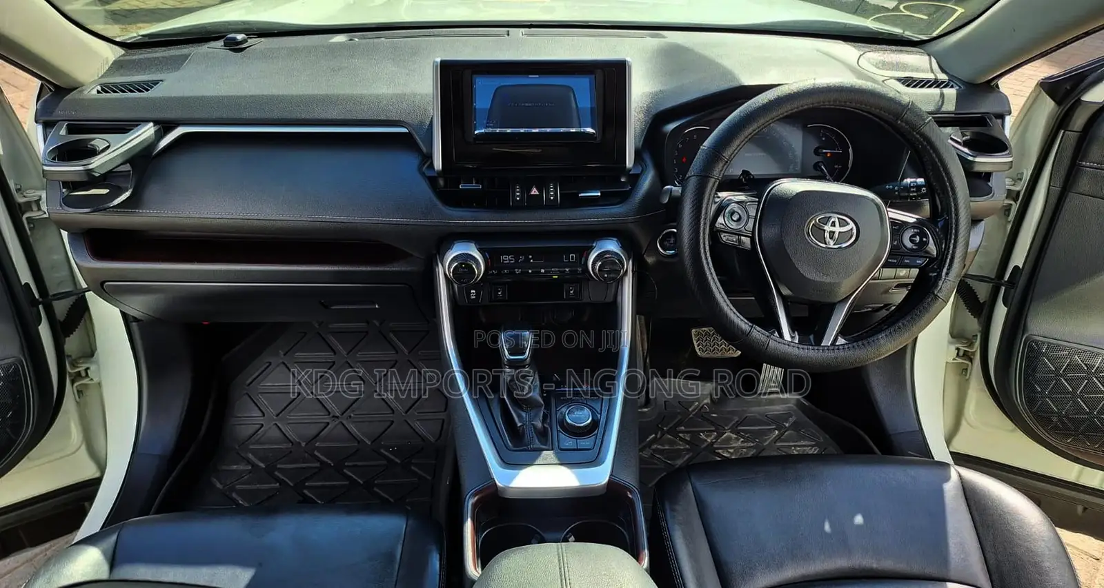 Toyota RAV4 2019 Pearl