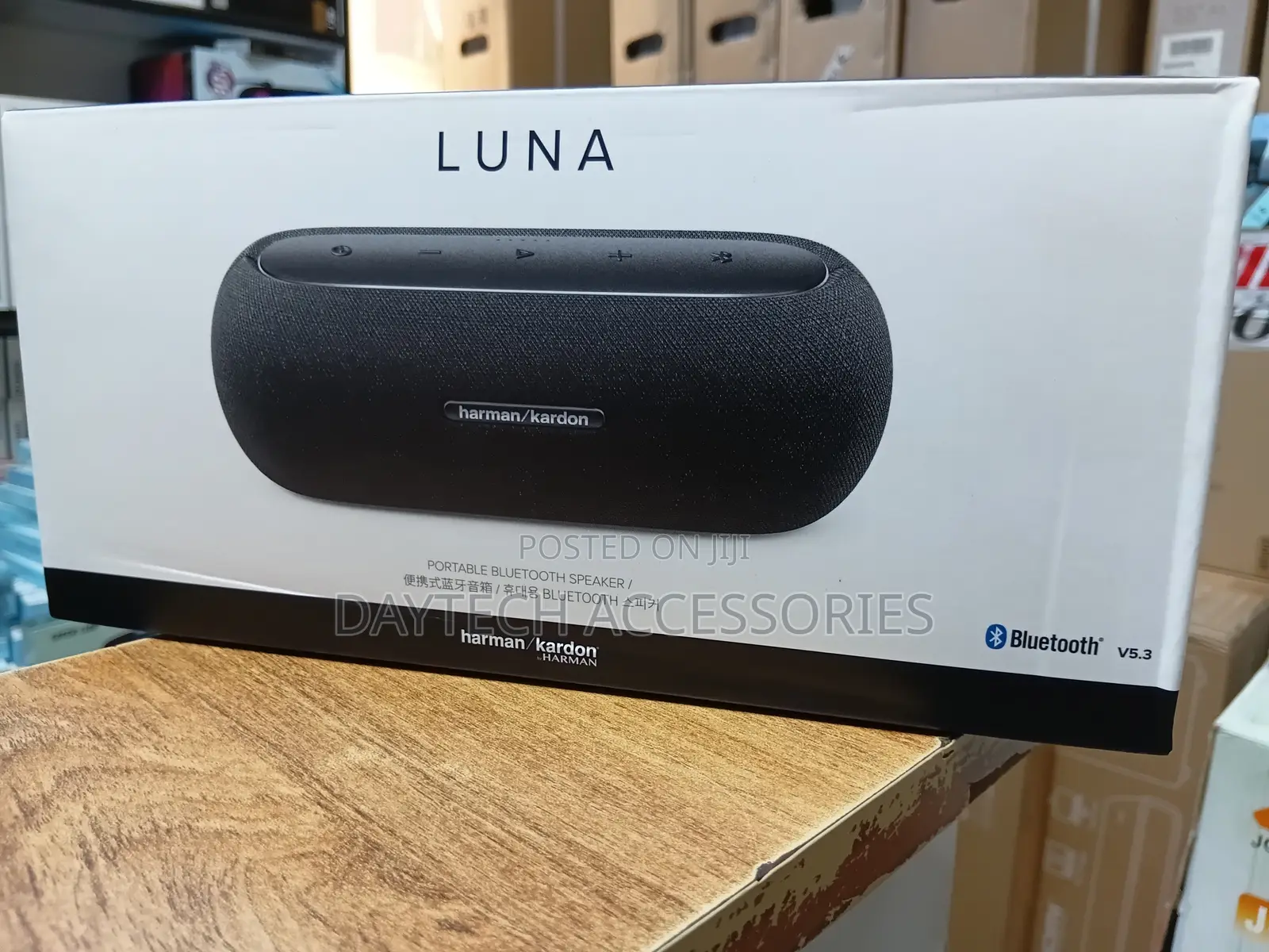 Harman Kardon Luna Bluetooth Speaker - Black Ip67 Waterproof.