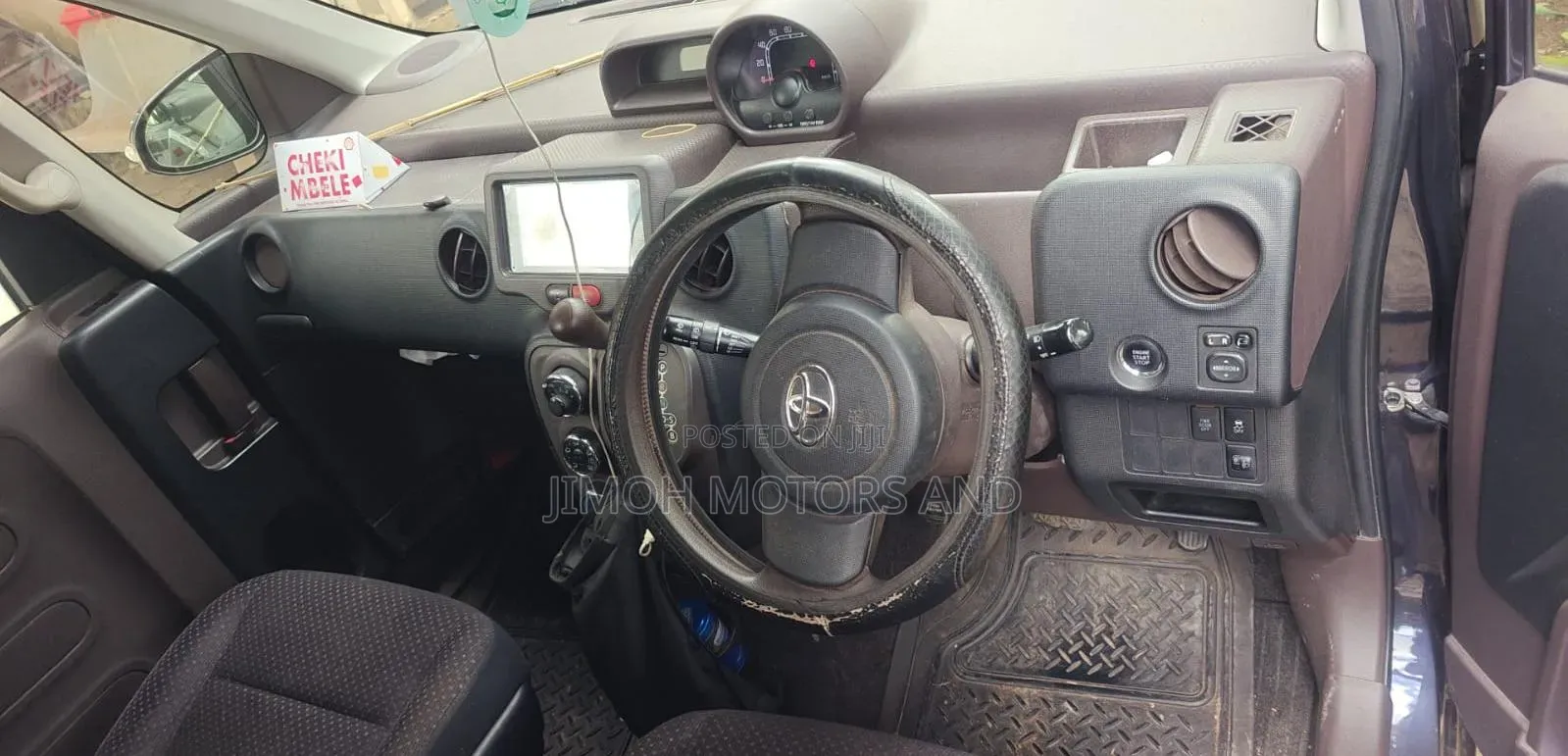 Toyota Spade 2014 Blue