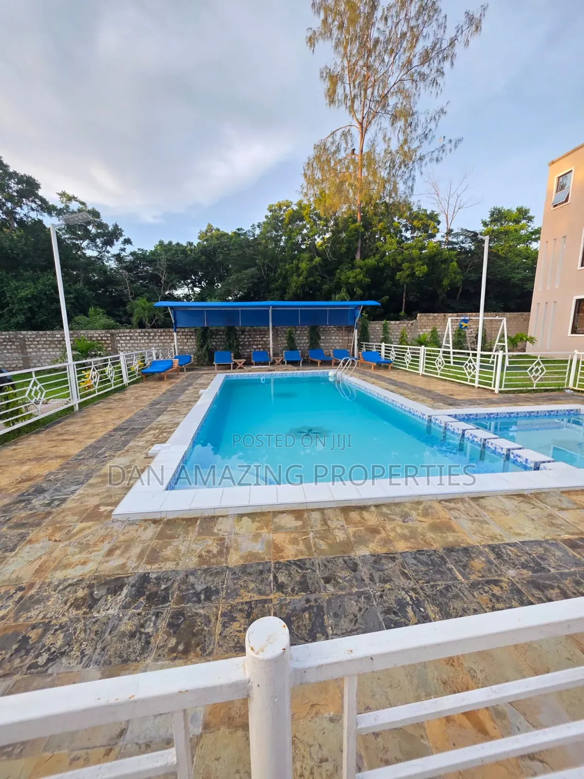 Furnished 4bdrm Villa in Diani 2Nd Row for sale