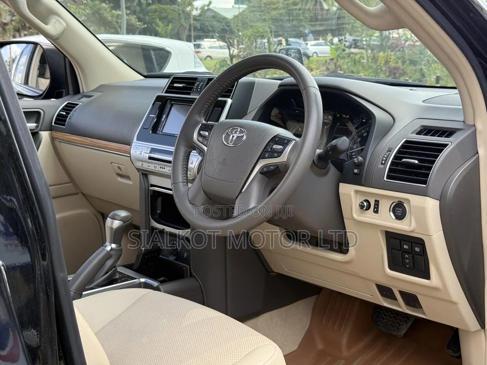 Toyota Land Cruiser Prado 2.7 2022 Black