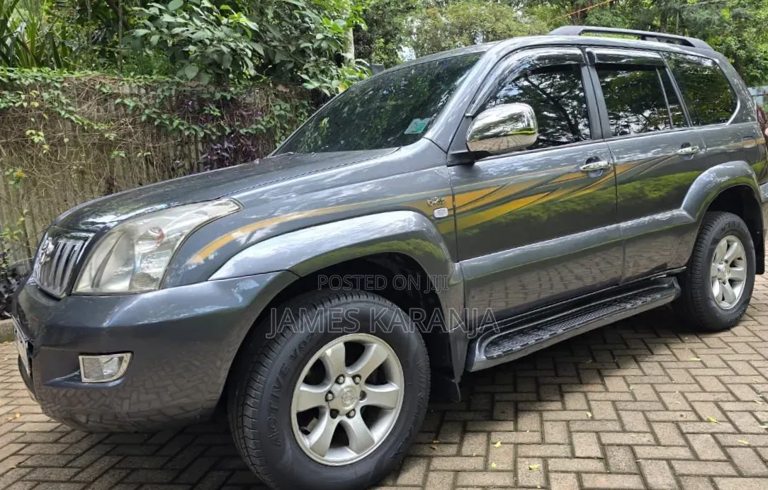 Toyota Land Cruiser Prado 2002 Gray