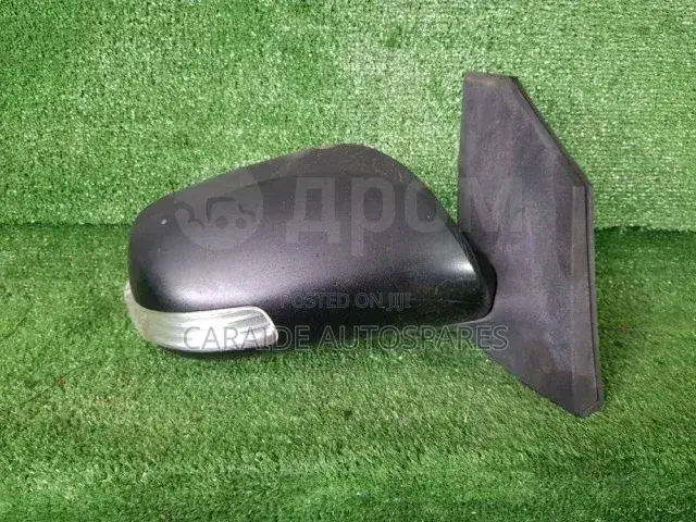 Fielder/Axio 2007/2008 Side Mirror
