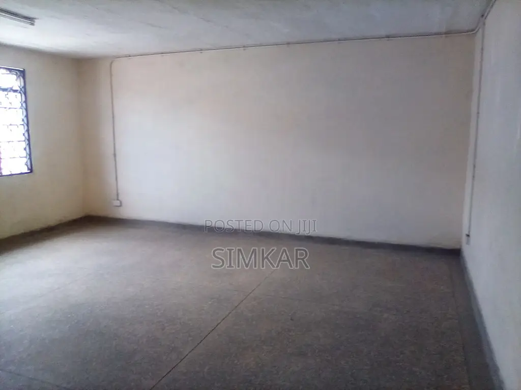 10,800 Sq Ft Godown to Let in Embakasi