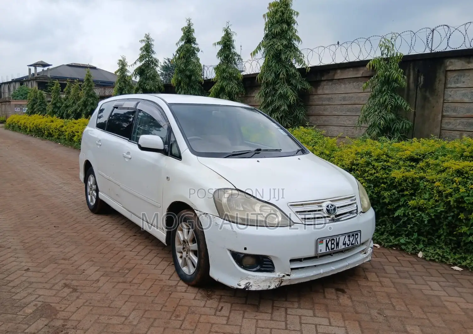 Toyota Ipsum 2006 White