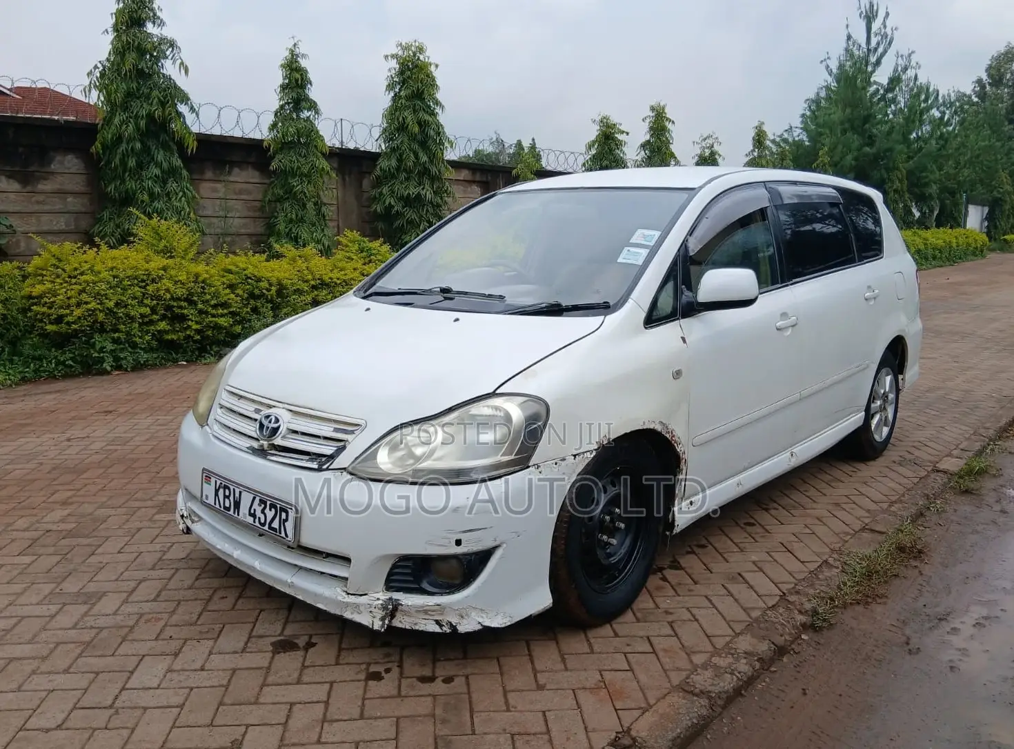 Toyota Ipsum 2006 White
