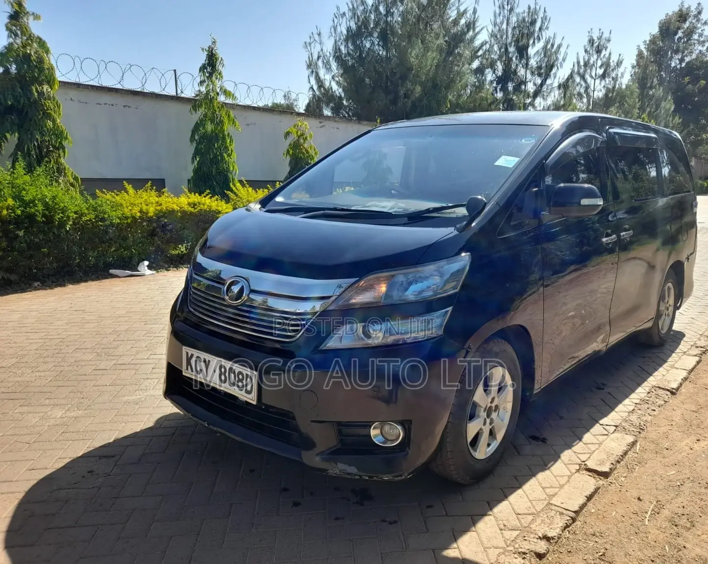 Toyota Noah 2012 Black