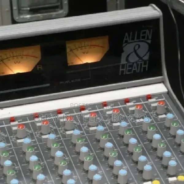 Allen and Heath Gl3200 Mixer