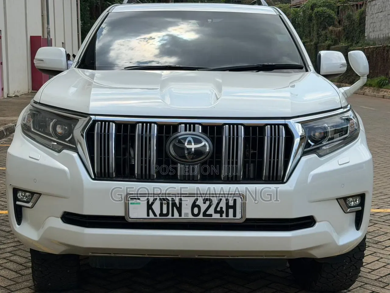 Toyota Land Cruiser Prado 2018 White
