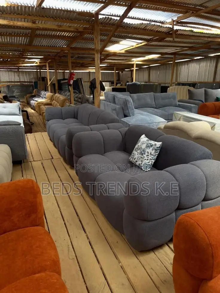 Dark Grey 5 Seater Bubble Seat