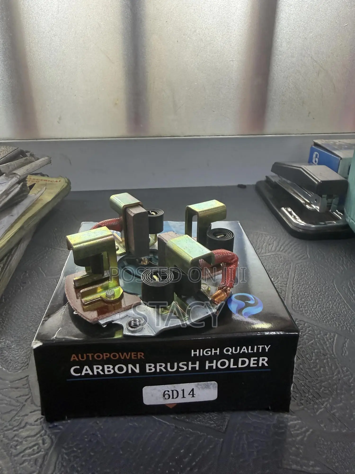 Mistubishi Fh215 Brush Holder