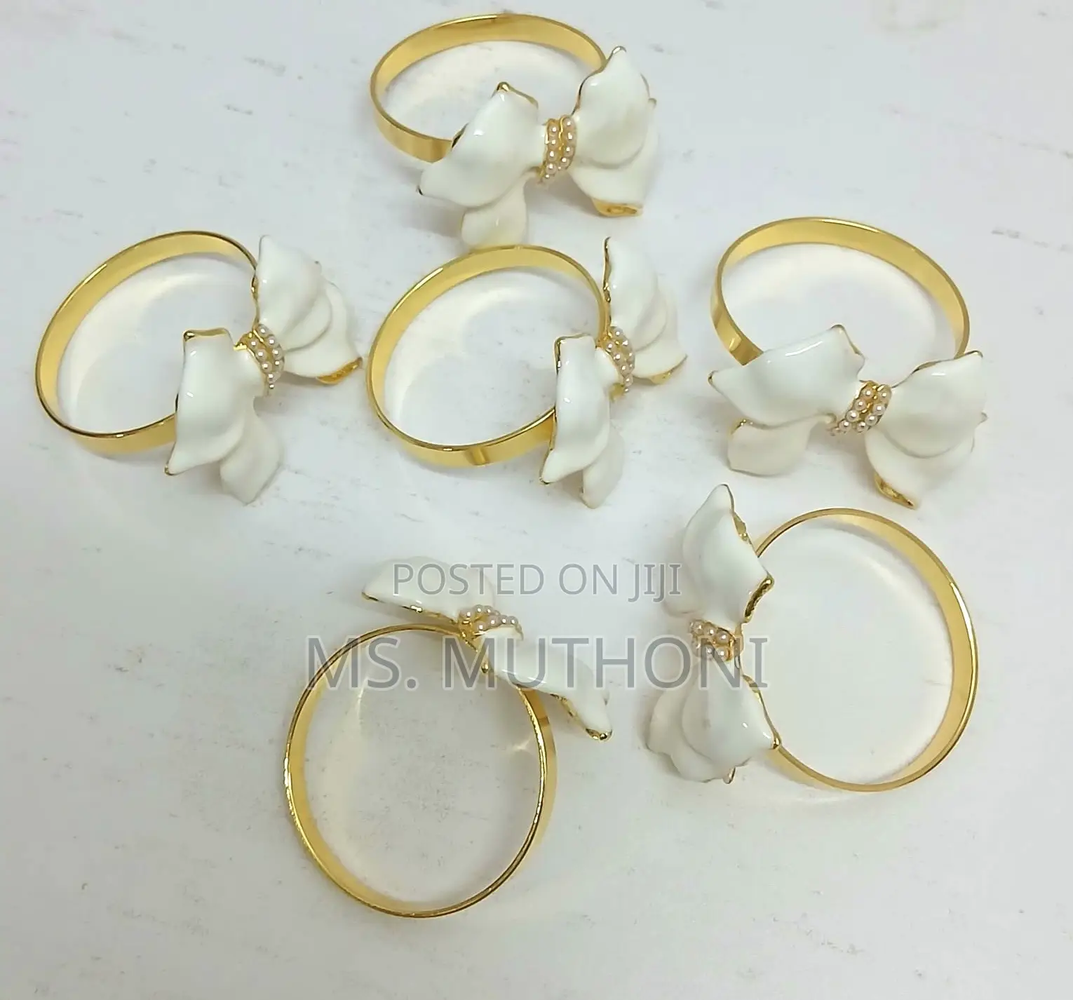 6 PCS Gold Metal Flower-Shaped Napkin Rings With White Petals