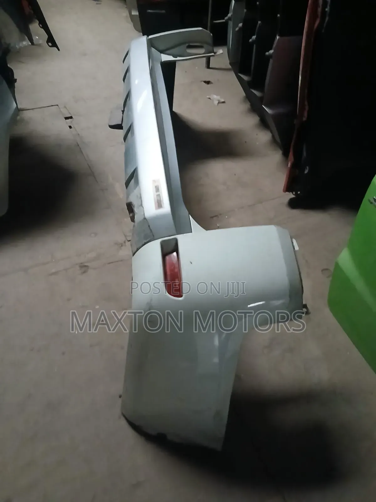 Mitsubishi Delica D5 Rear Bumper (3pcs)