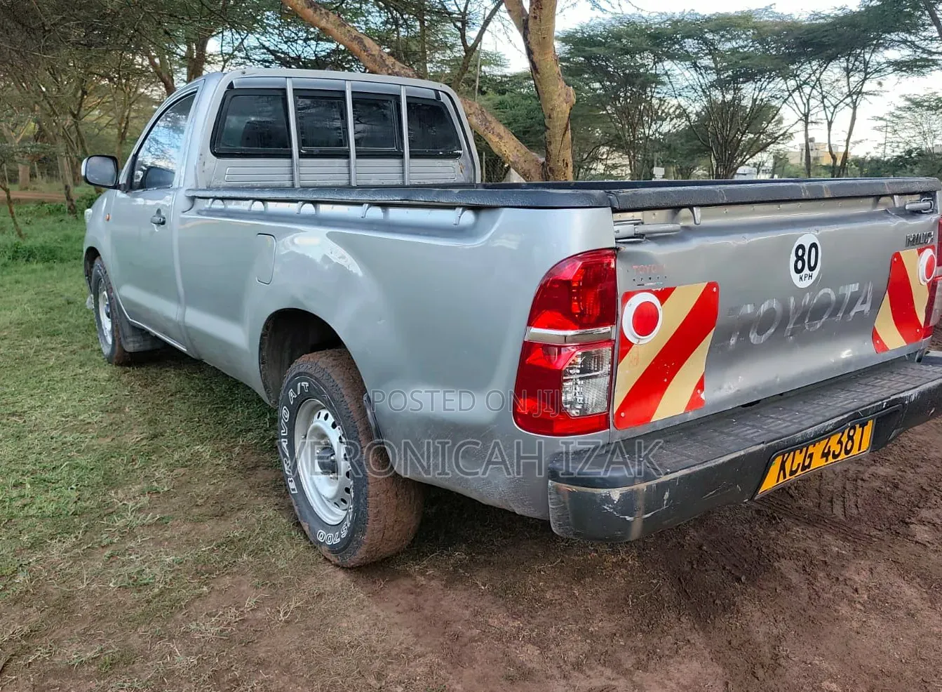 Toyota Hilux 2015 Silver