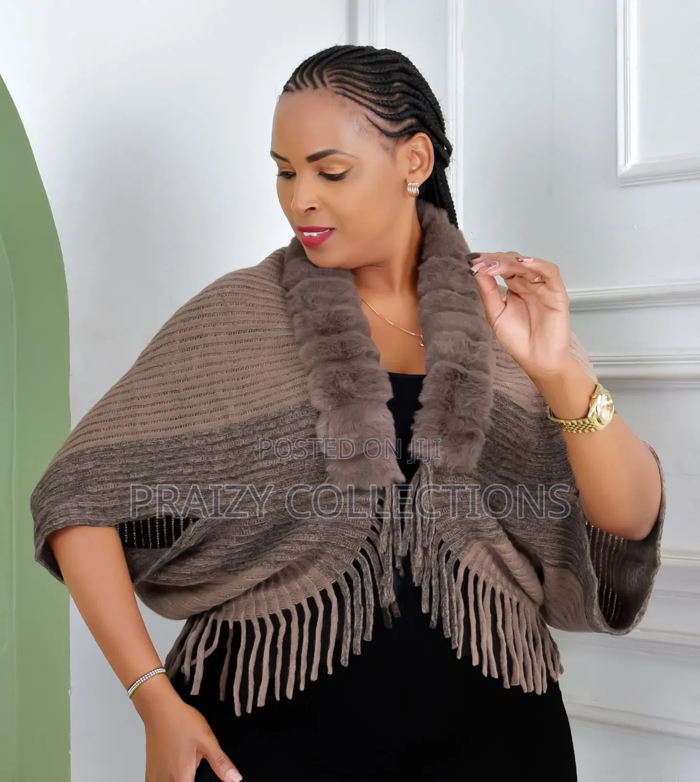 Luxury Poncho Shawls With Soft Fur Detail
