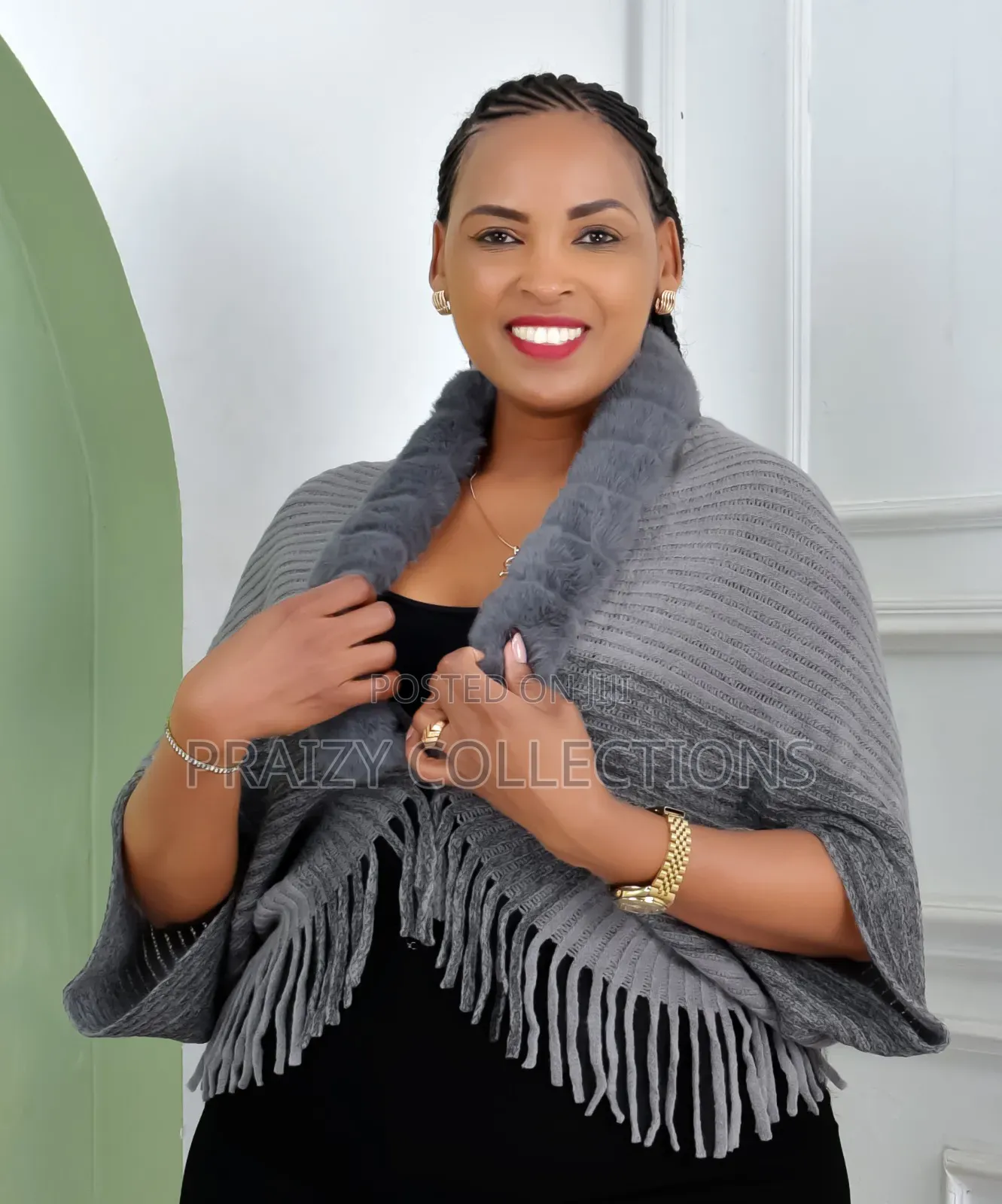 Luxury Poncho Shawls With Soft Fur Detail