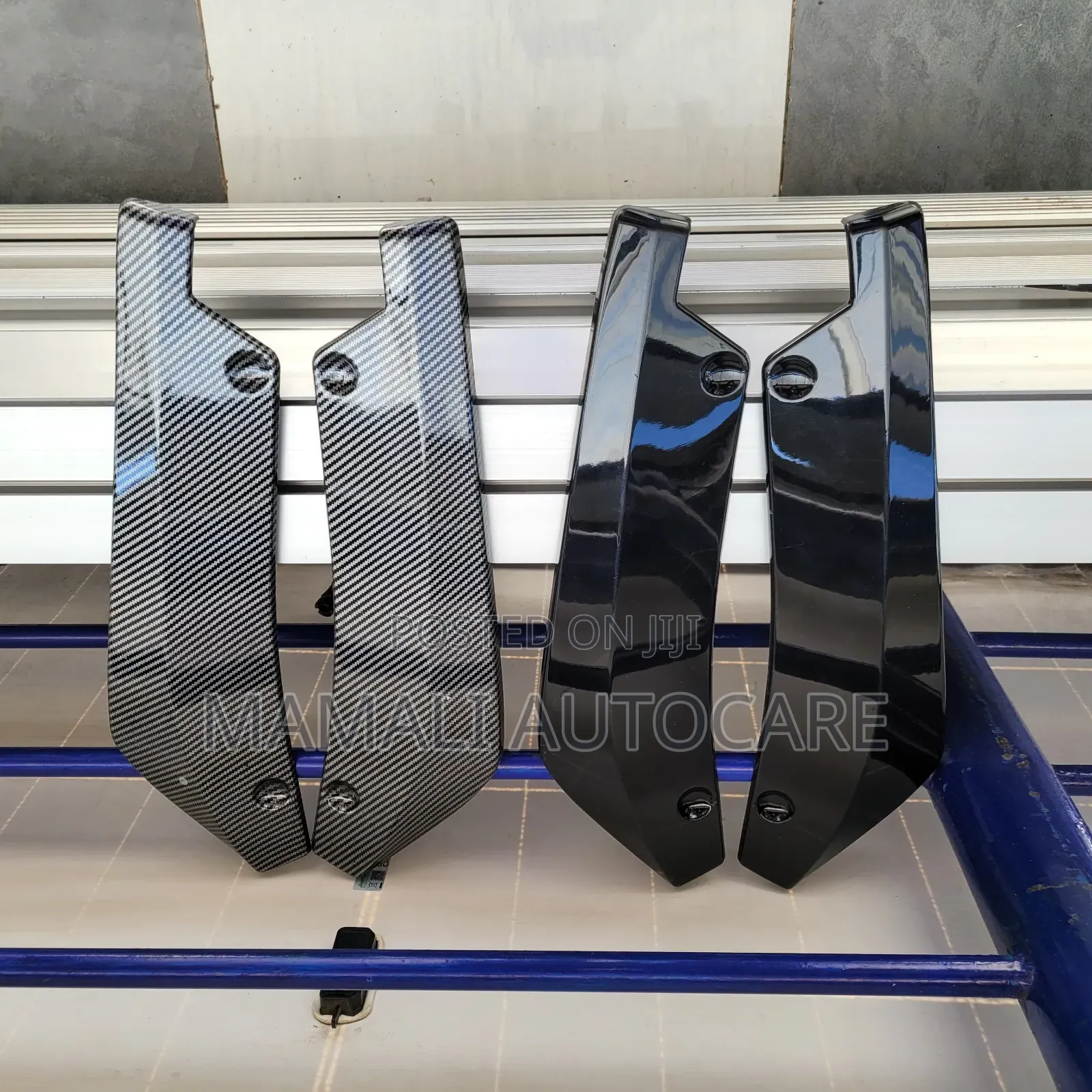 2pcs Universal Rear Bumper Splitters