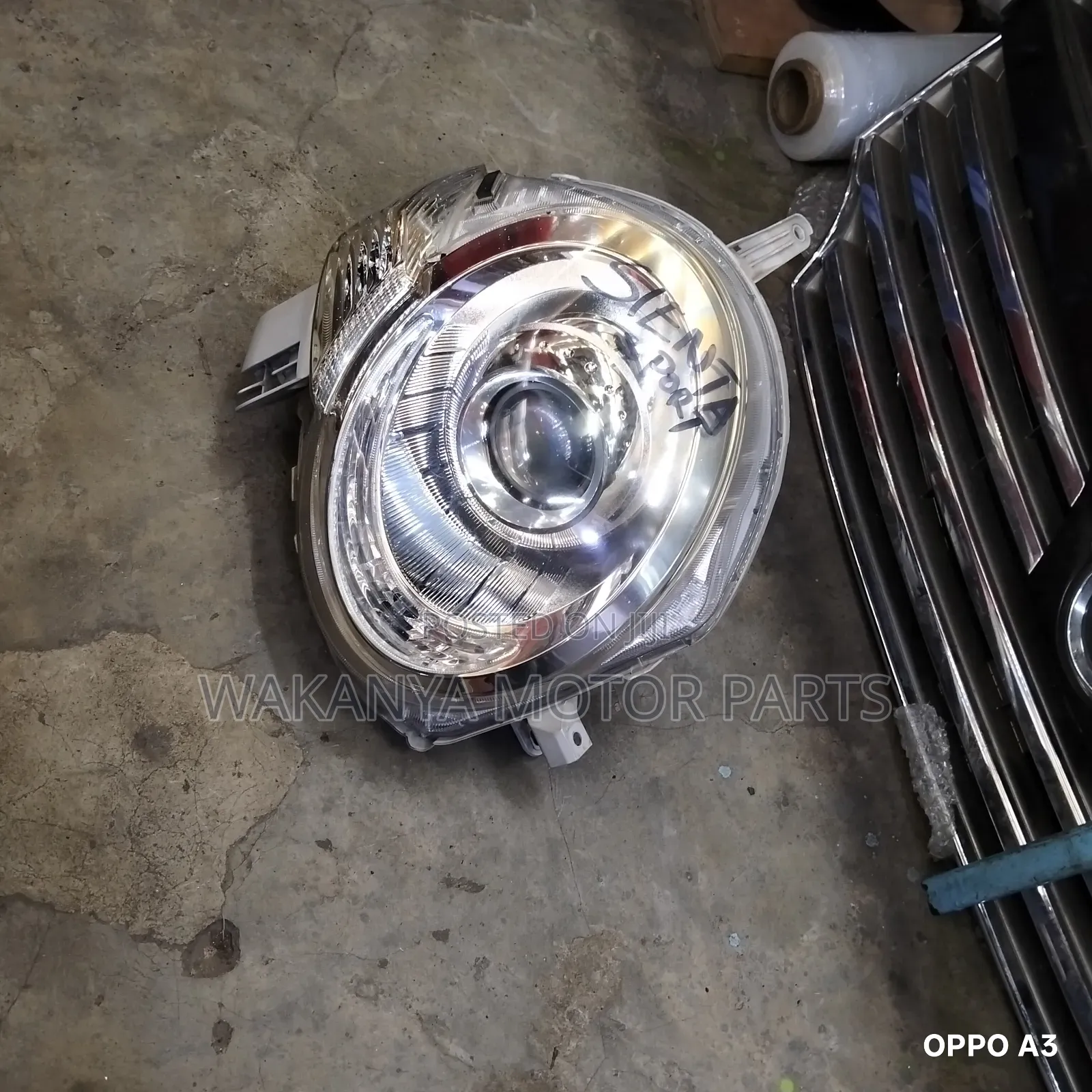 Toyota Sienta 2013/2014 Non Xenon Headlamp, Ex Japan Motor Parts