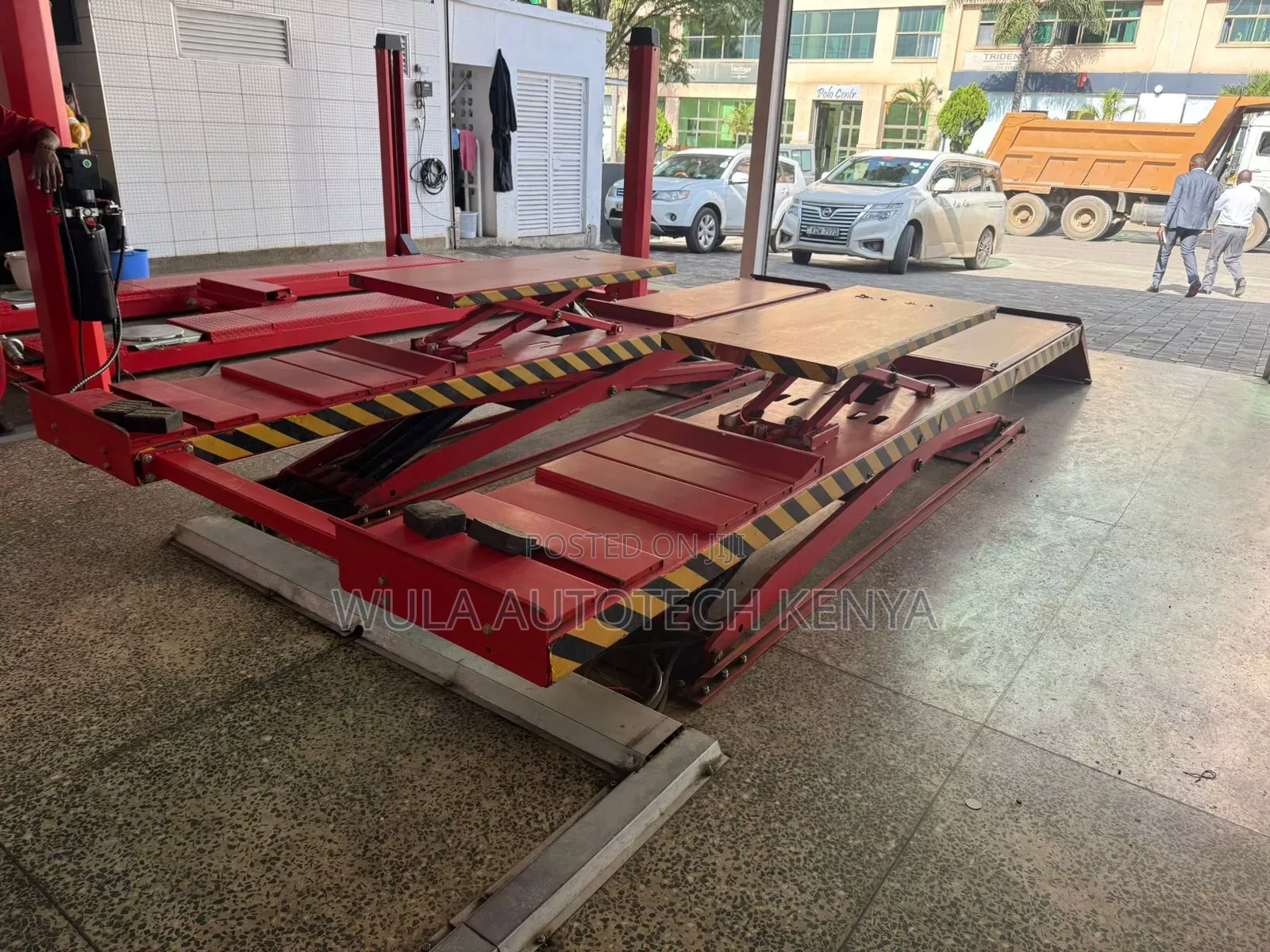 High Lifting Capacity (4-5)Tns Big Scissor Carlift Machine Sunshine