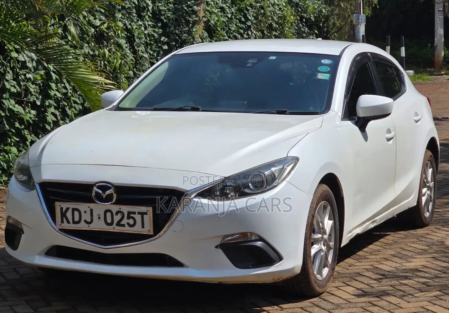 Mazda Axela 2015 White