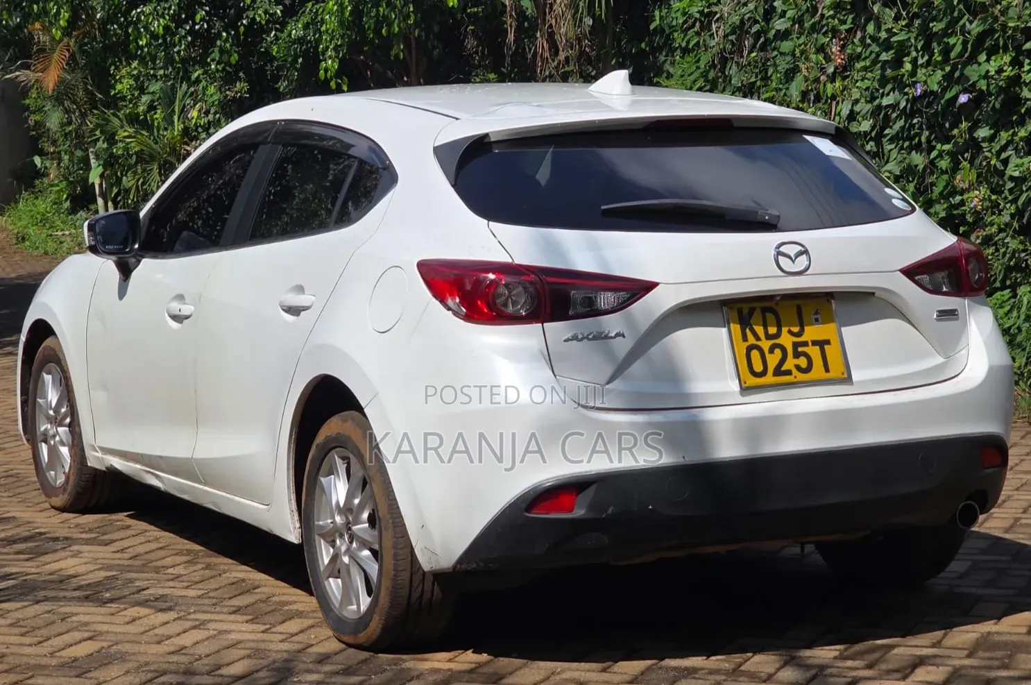 Mazda Axela 2015 White