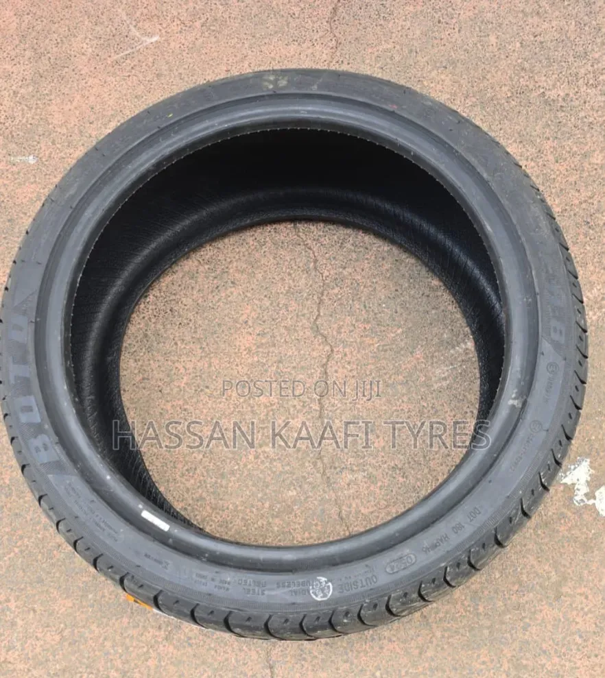 225/40r18 Boto Tyre