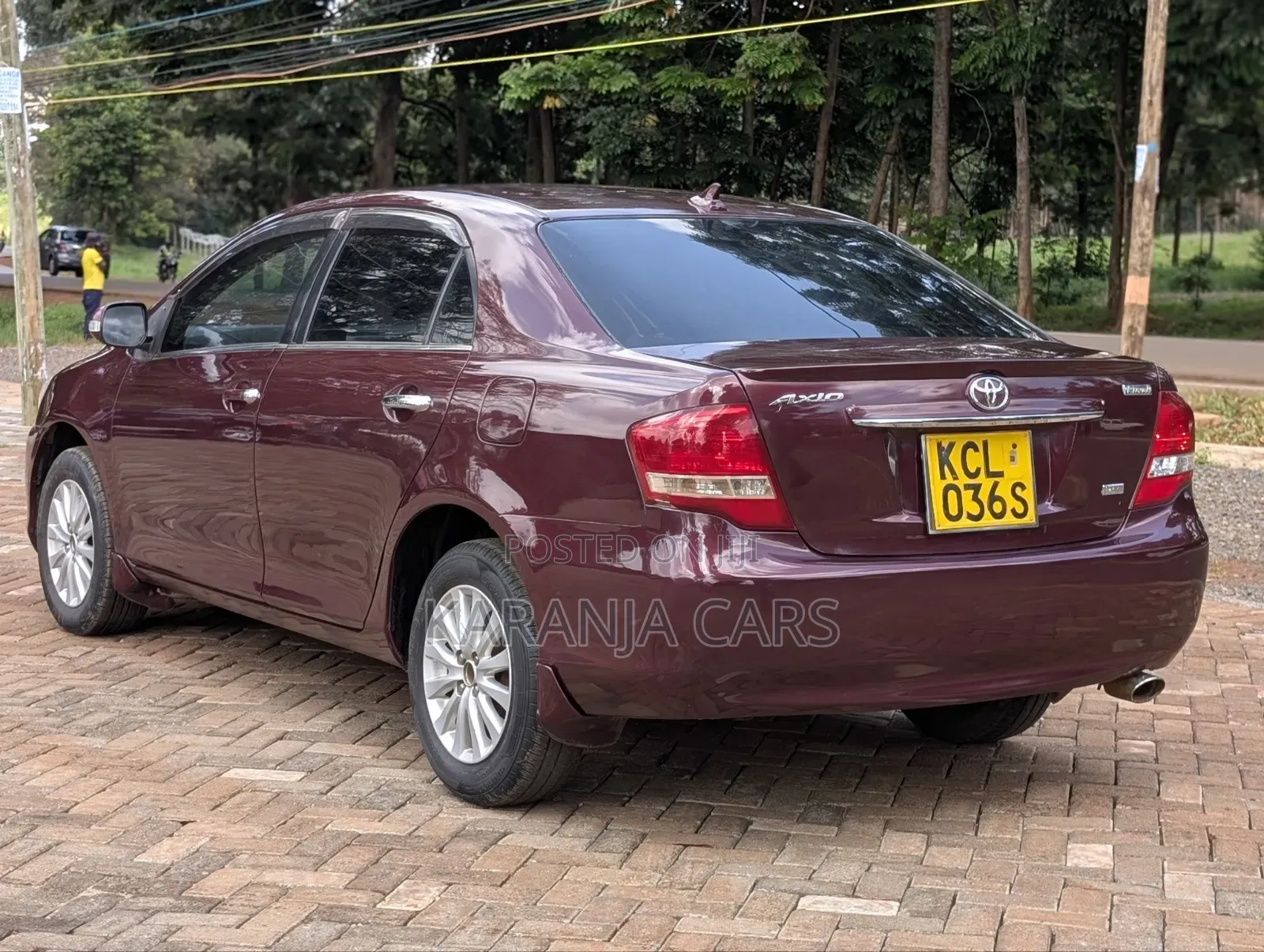 Toyota Axio 1.5 X 2WD 2011 Maroon