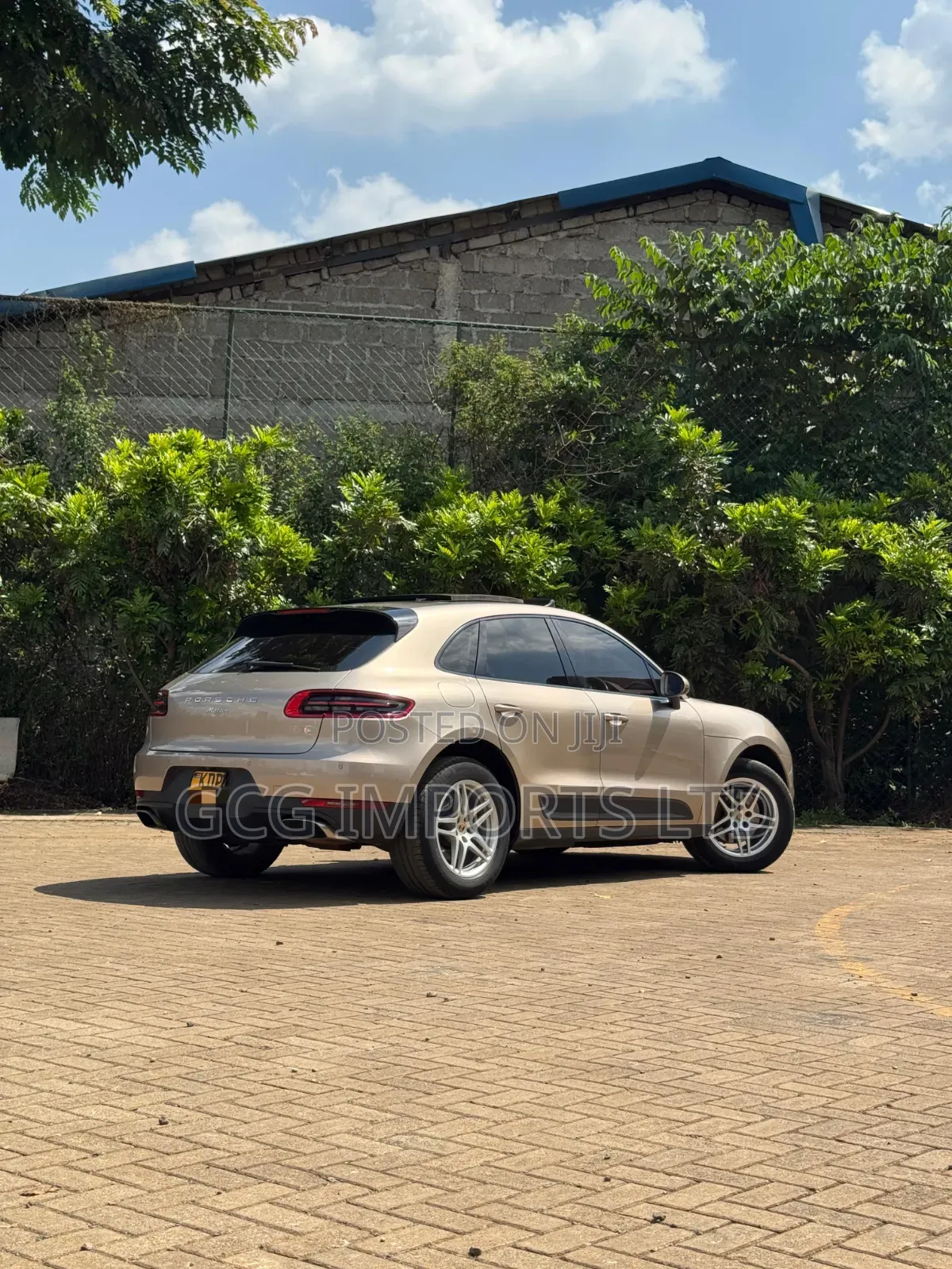 Porsche Macan Base 2017 Brown