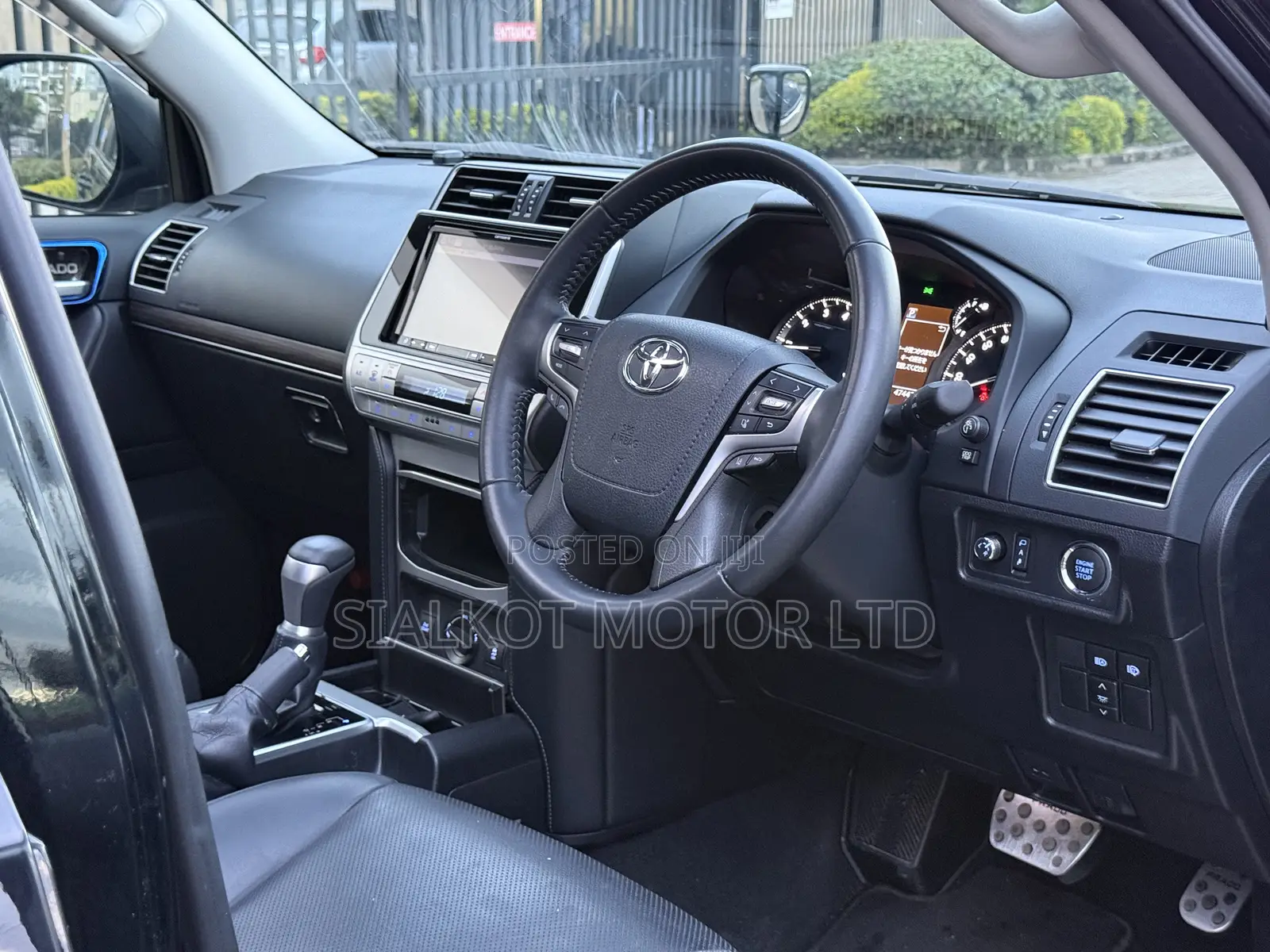 Toyota Land Cruiser Prado 2.7 2019 Black
