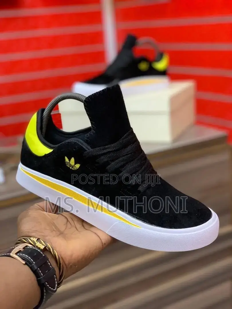 Men’S Adidas Suede Sneakers Size 40-45