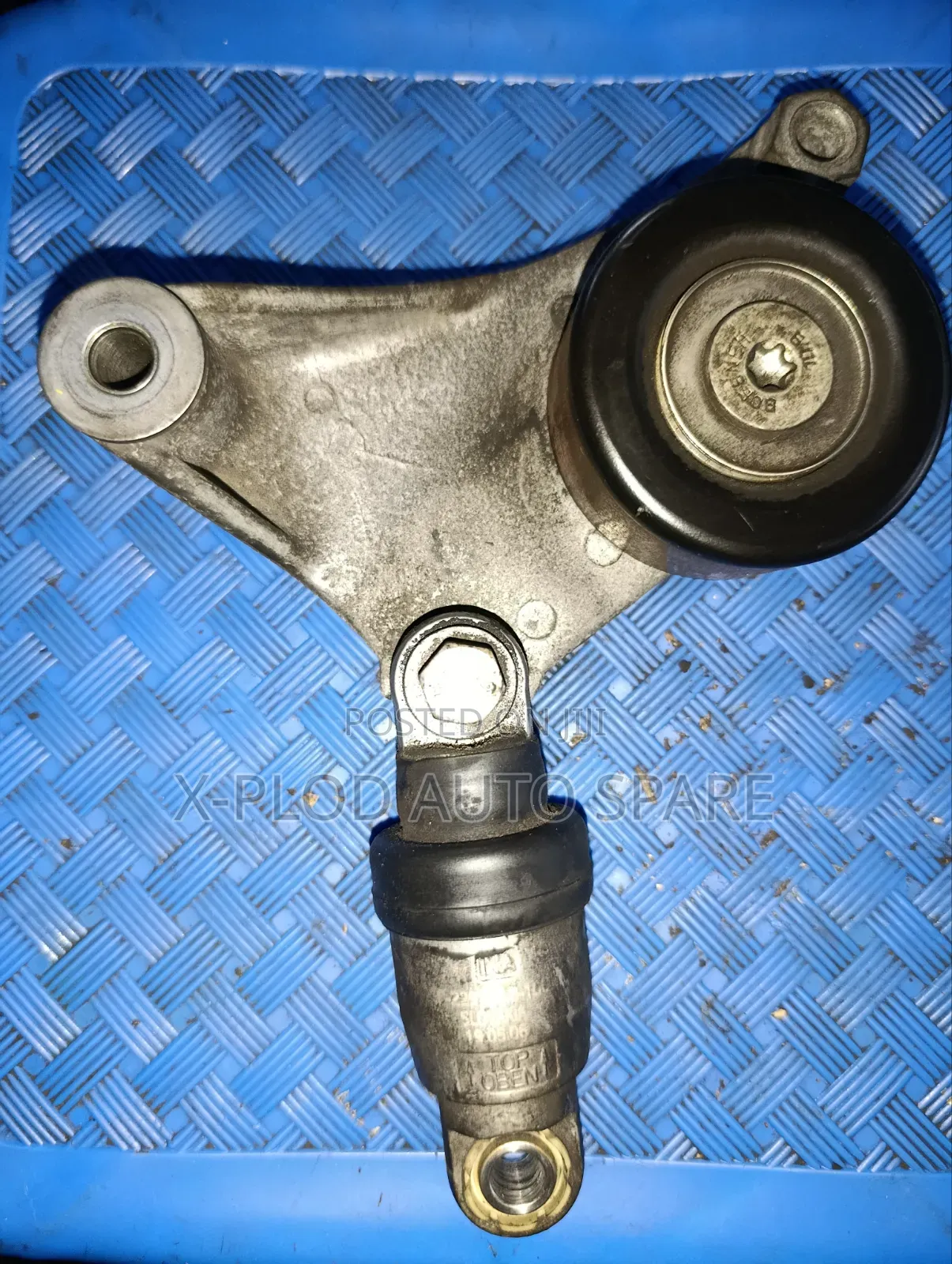 Toyota (Voxy, Noah, Avensis, Vanguard,Harrier)-1az/2az Belt Tensioner